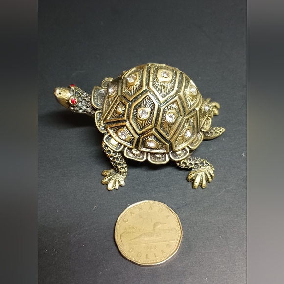 Vintage Rhinestone and Enamel Turtle Trinket Box - Picture 6 of 6